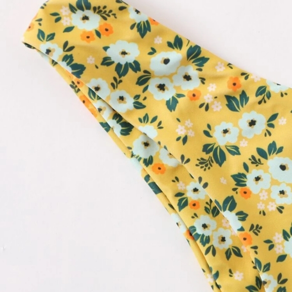 Sunny Yellow💦 HOT Ditsy Floral Bikini Set swim wear 💦 - Picture 5 of 6